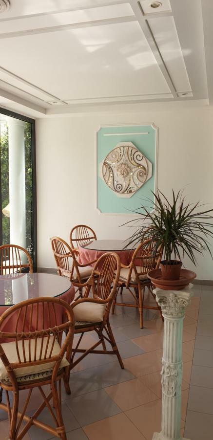 Hotel Continental Cattolica Eksteriør bilde